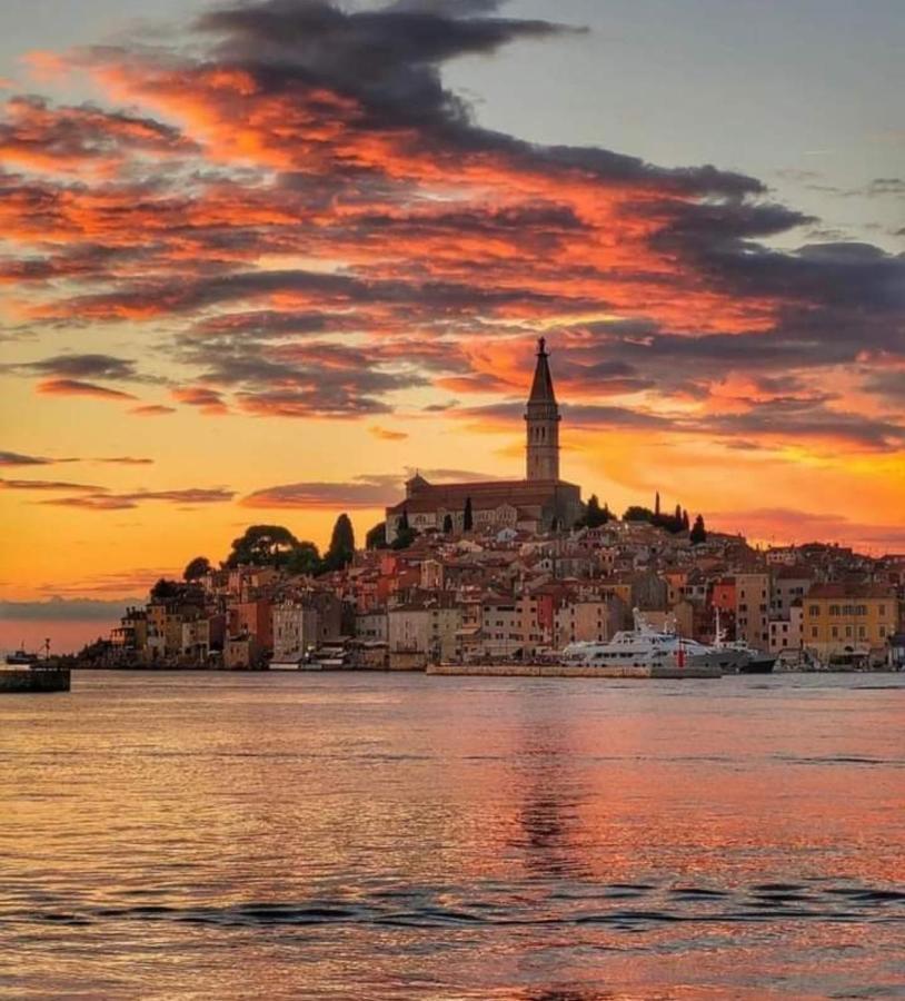 Apartments Mary & Free Parking Rovinj Exterior foto